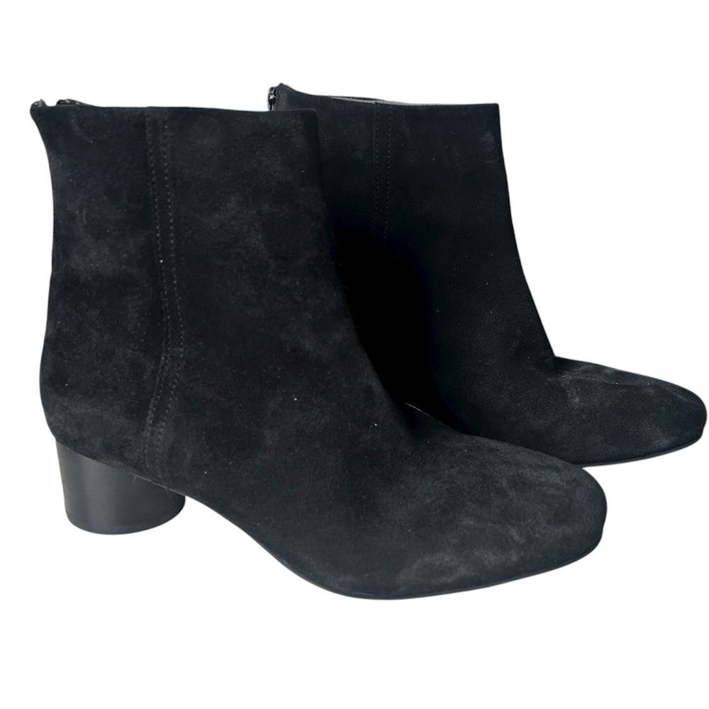 Seychelles Black Suede Ankle Boots size 8 Zip Closure